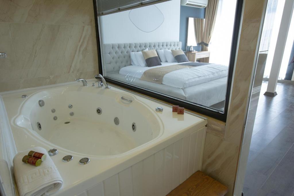 Carpe Diem Hotel Ayvalı エクステリア 写真